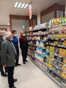 Onikişubat Belediyesi Zabıta ekipleri ve İlçe Tarım Orman Müdürlüğü personelleri,