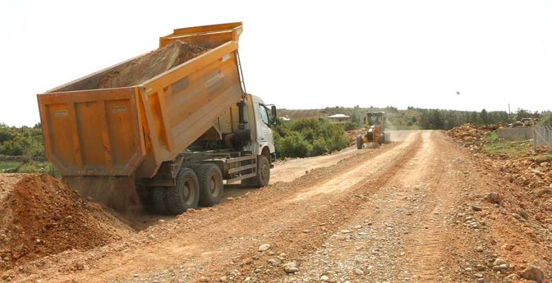 Cimikanlı’nın Yeni Yolunda Çalışmalar Devam Ediyor