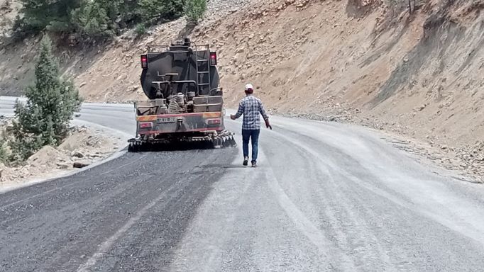 Büyükşehir Boyalı Grup Yolunda Asfalta Başladı