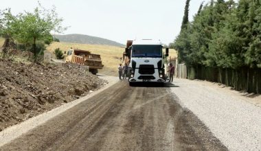 Elmalar’ın Yol Sorunu Büyükşehir’le Çözülüyor