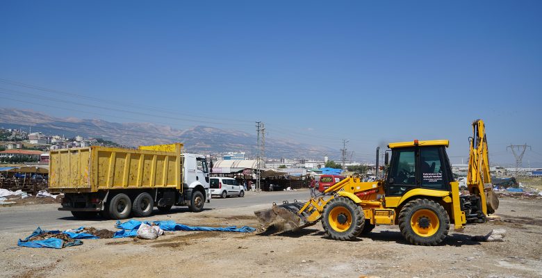 Büyükşehir, Temizlik Çalışmalarını Sürdürüyor