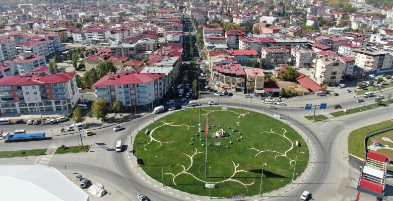 Göksun’un En İşlek Arteri Baştan Sona Yenilendi