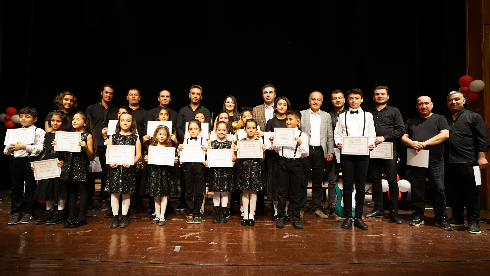 Büyükşehir Belediyesi Çocuk Korosu, Necip Fazıl Kısakürek Kültür Merkezi’nde düzenlenen