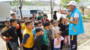 Büyükşehir Belediyesi, Türkiye Oryantiring Federasyonu iş birliğiyle geçici barınma merkezlerinde