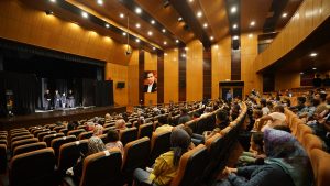 Çocuklar “Kömür Adam” Gösterisini Çok Sevdi Büyükşehir Belediyesi ve Hollanda