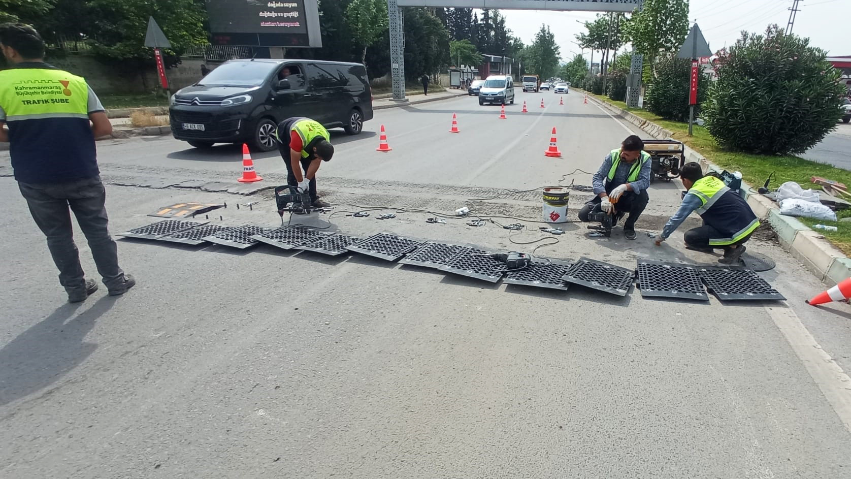 Büyükşehir, Trafikte Güvenlik İçin Sahada Büyükşehir Belediyesi, şehir merkezi ve
