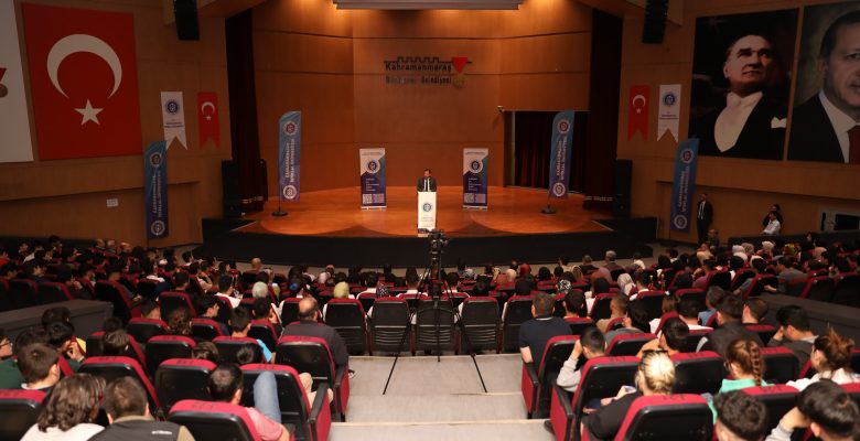 KİÜ’DE “KAFKAS İSLAM ORDUSU” KONULU KONFERANS VERİLDİ