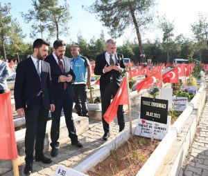 Kahramanmaraş Büyükşehir Belediye Başkanı Fırat Görgel, Kurban Bayramı’nın ilk günü