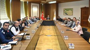 Başkan Fırat Görgel, Kahramanmaraş’ta düzenlenen Afet Koordinasyon İstişare Toplantısı’nda şehrin