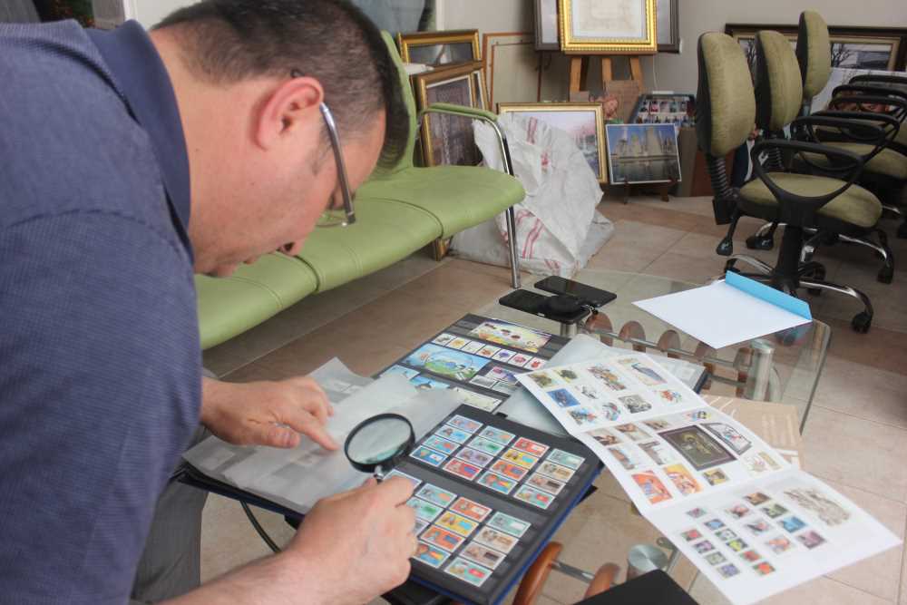 Afşin’de Fotoğrafçılık yapan Levent Yanar (52) 10 yaşından bu yana