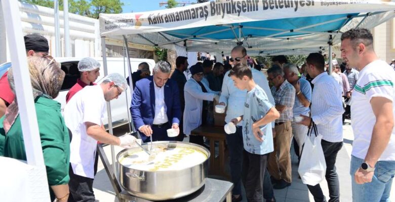 Milli İrade Meydanı’nda Binlerce Kişiye Aşure İkramında Bulunuldu