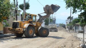 Kahramanmaraş Büyükşehir Belediyesi, Onikişubat ilçesindeki Kazım Karabekir Mahallesi’nin ana arteri