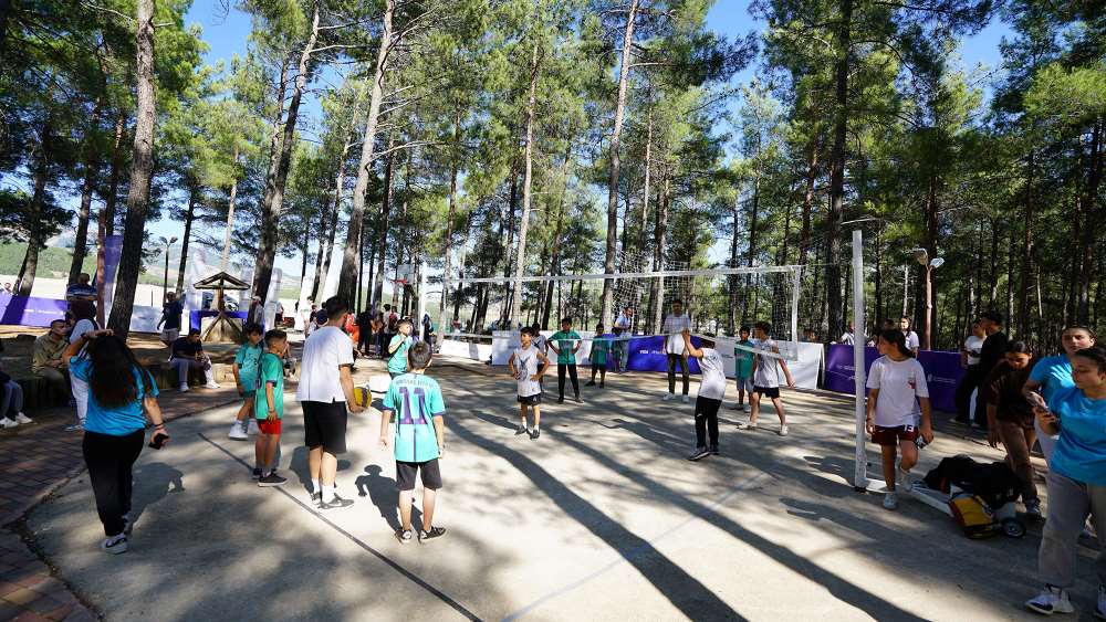 Kahramanmaraş Büyükşehir Belediyesi, Habitat iş birliğiyle Arslanbey Mesire Alanı’nda gençlere