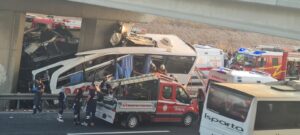 Ankara Polatlı’da yolcu otobüsü üst geçidin ayağına çarptı!!! Kazada 9