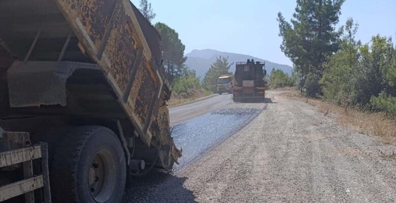 Büyükşehir, Andırın Kırsalında Ulaşım Atağını Sürdürüyor