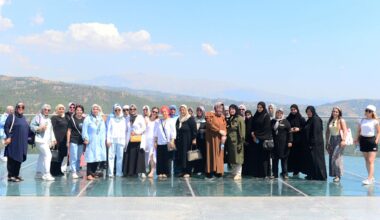 Hanımlar, Büyükşehir’le Şehrin Doğal Güzelliklerini Görme Fırsatı Buldu