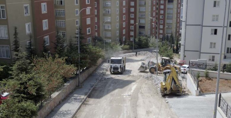 Onikişubat Belediyesi’nden Süleyman Şah Mahallesi’ne asfalt atağı