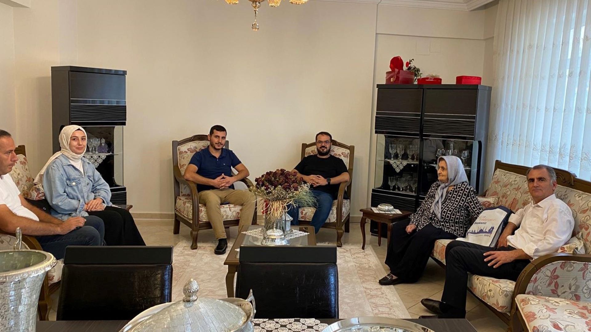 Toplumun ihtiyaç sahiplerini gözeten Kahramanmaraş Büyükşehir Belediyesi, 21 Eylül Dünya