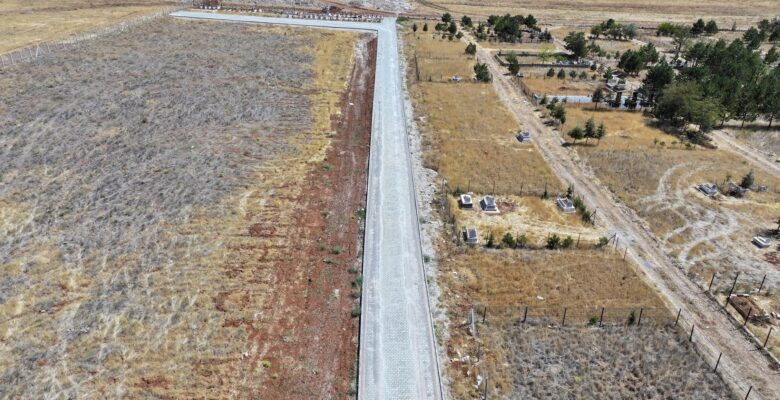 Büyükşehir, Afşin Mezarlık Yolunu Yeniledi