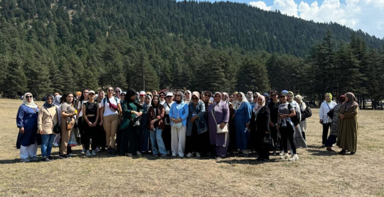 Kadınlar, Büyükşehir’in Gezisinde Doğayla Bütünleşti