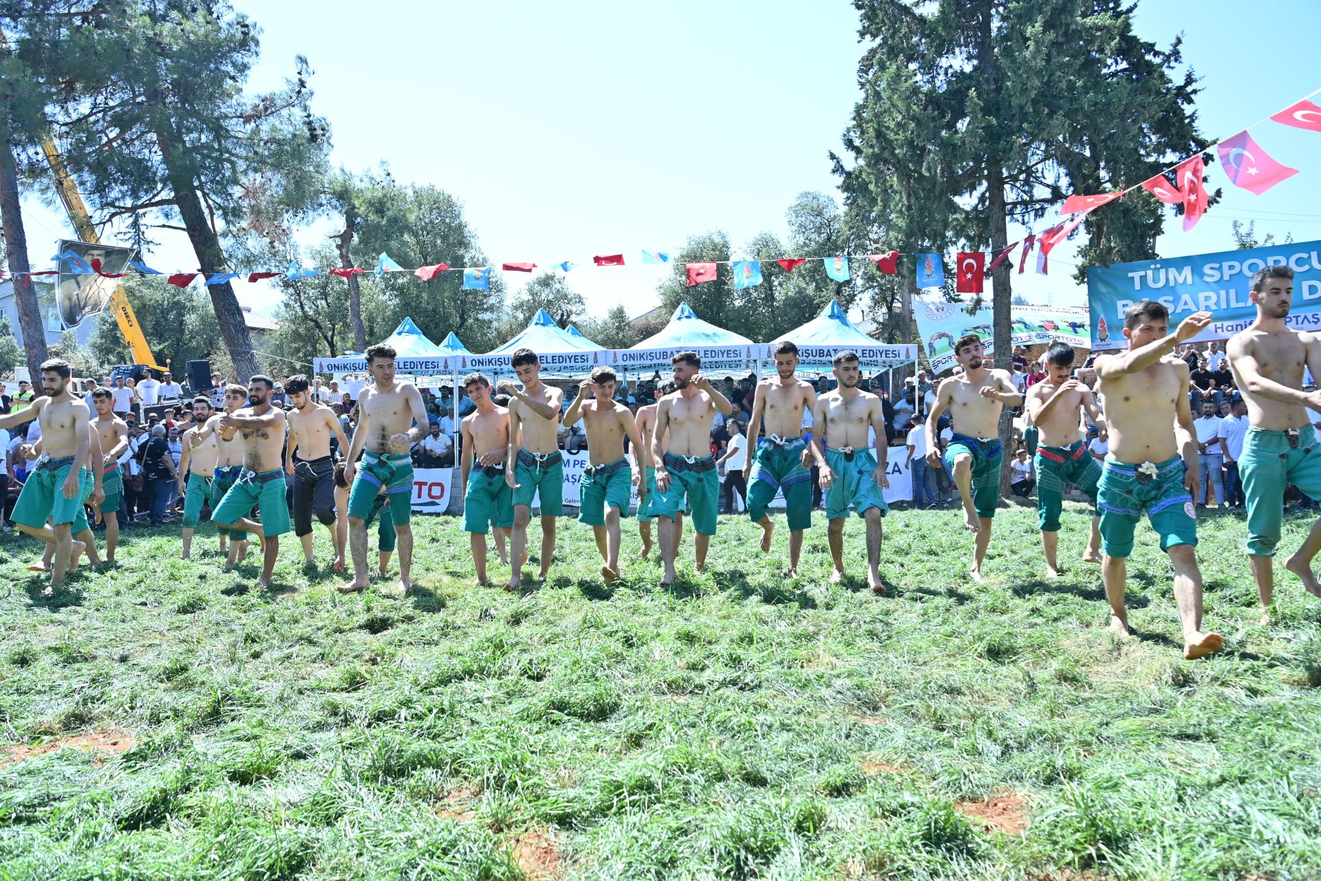 Geleneksel güreşin kalbi Türkiye Şampiyonası ile Onikişubat’ta attı. Güreş sporunda