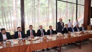 Dulkadiroğlu Belediye Başkanı Mehmet Akpınar, Din Görevlileri Haftası kapsamında ilçedeki