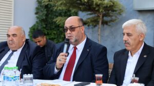 Dulkadiroğlu Belediye Başkanı Mehmet Akpınar, Gazipaşa Mahallesi’nde vatandaşlarla bir araya
