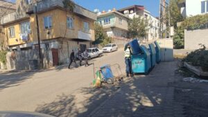 Kahramanmaraş Büyükşehir Belediyesi, şehirde çevre temizliği ve kent estetiğini korumak