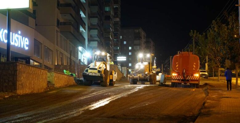 Büyükşehir Belediyesi Bahçeci Hoca Bulvarı’nı Yeniliyor