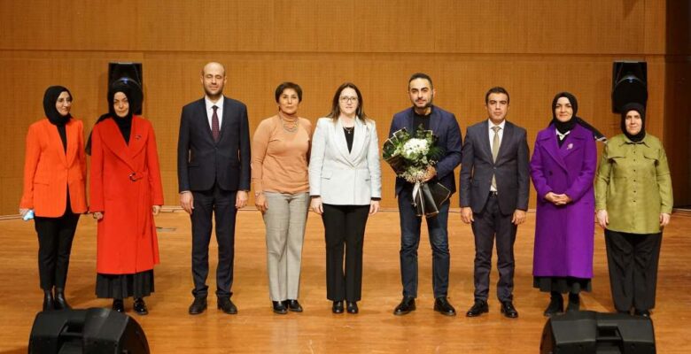 Beyhan Budak, Kadına Yönelik Şiddeti Ele Aldı