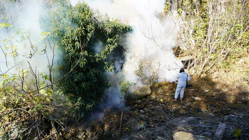 Kahramanmaraş Büyükşehir Belediyesi, Ilıca’da zararlı haşerelerin üreme alanı haline gelen