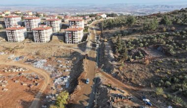 Büyükşehir, Türkoğlu Orçan Caddesi ve Bağlantı Yollarında Yenilemelerini Sürdürüyor