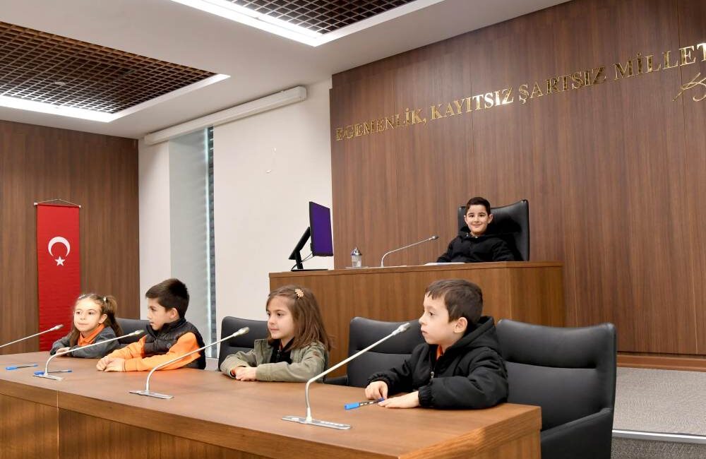 Geçtiğimiz günlerde ‘Kökten Geleceğe’ sloganıyla Cumhurbaşkanı Recep Tayyip Erdoğan’ın tanıtımını