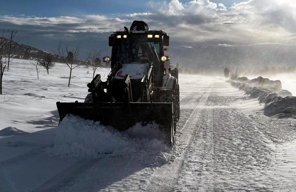 Kahramanmaraş Büyükşehir Belediyesi, Ekinözü, Elbistan, Nurhak, Göksun ve Çağlayancerit’te yoğun