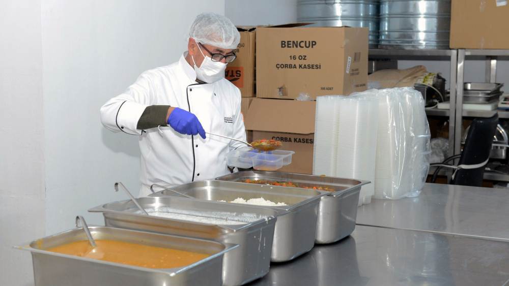 Kahramanmaraş Büyükşehir Belediyesi, şehir merkezinde yalnız yaşayan 65 yaş üstü