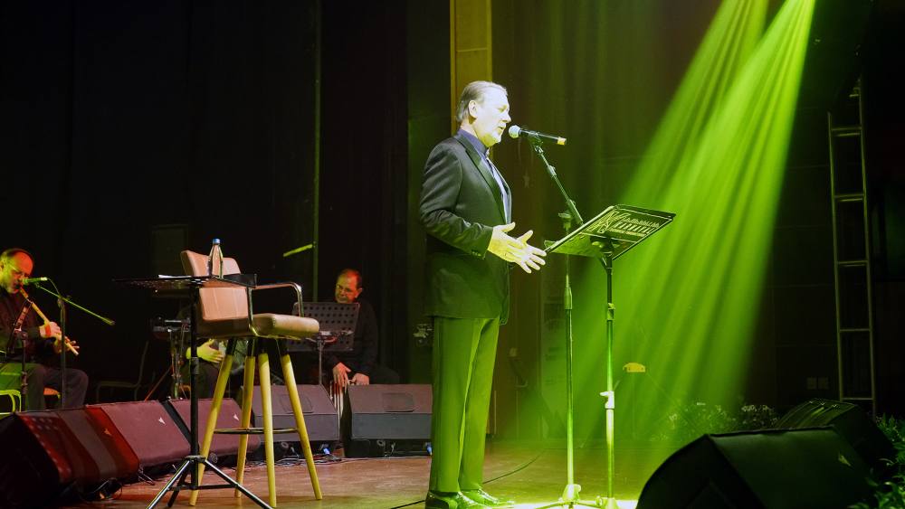 Büyükşehir Belediyesinin Ramazan etkinliklerinde, Türk Tasavvuf Musikisinin usta
ismi Ahmet Özhan