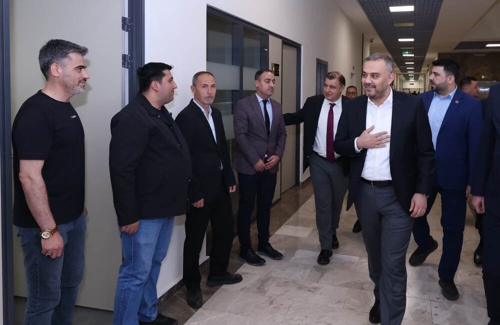 Onikişubat Belediye Başkanı Hanifi Toptaş, bayram tatili öncesinde 
belediye personeliyle