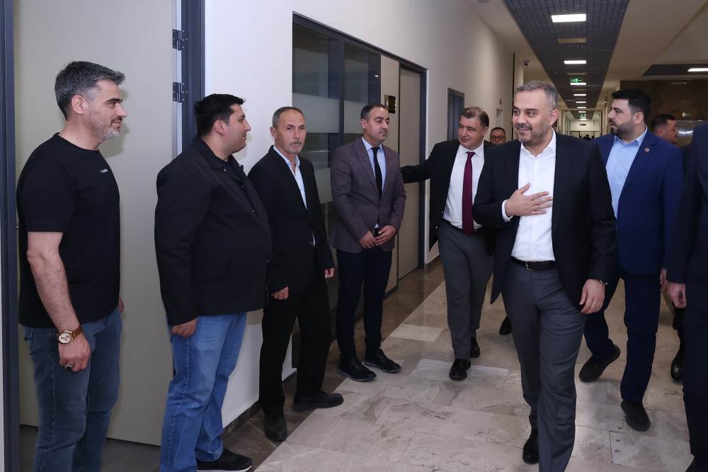 Onikişubat Belediye Başkanı Hanifi Toptaş, bayram tatili öncesinde 
belediye personeliyle