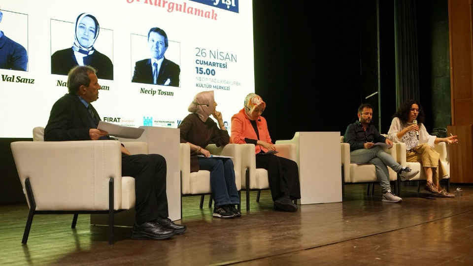 5. Uluslararası Şiir ve Edebiyat Günleri kapsamında edebiyat tutkunlarını buluşturan