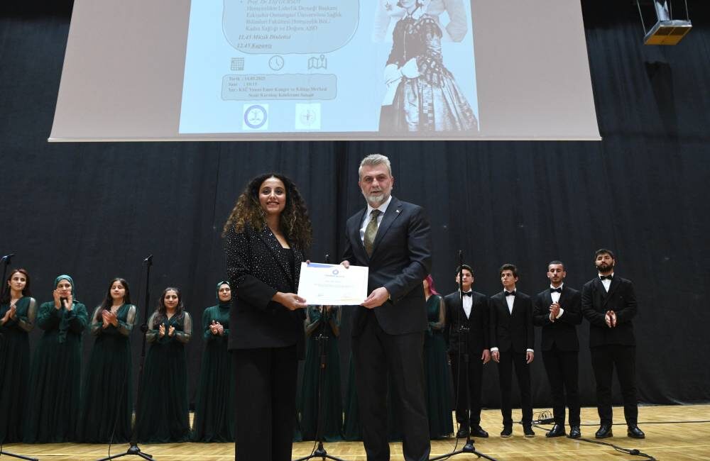KSÜ tarafından Hemşirelik Haftası kapsamında düzenlenen programa katılan Başkan
Görgel, “Toplum