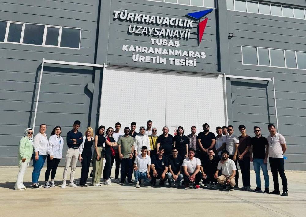Kahramanmaraş İstiklal Üniversitesi (KİÜ) Airbus-TUSAŞ Havacılık Meslek Yüksekokulu (MYO) öğrencileri