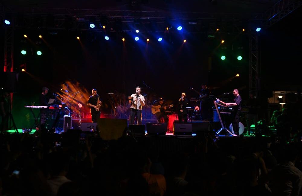 Onikişubat Belediyesi’nin düzenlediği 19 Mayıs Gençlik Festivali’nin ilk gününde sahne
