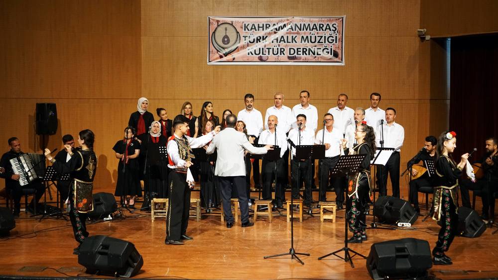Büyükşehir Belediyesi ve Kahramanmaraş Türk Halk Müziği Kültürü Derneği iş
birliğiyle