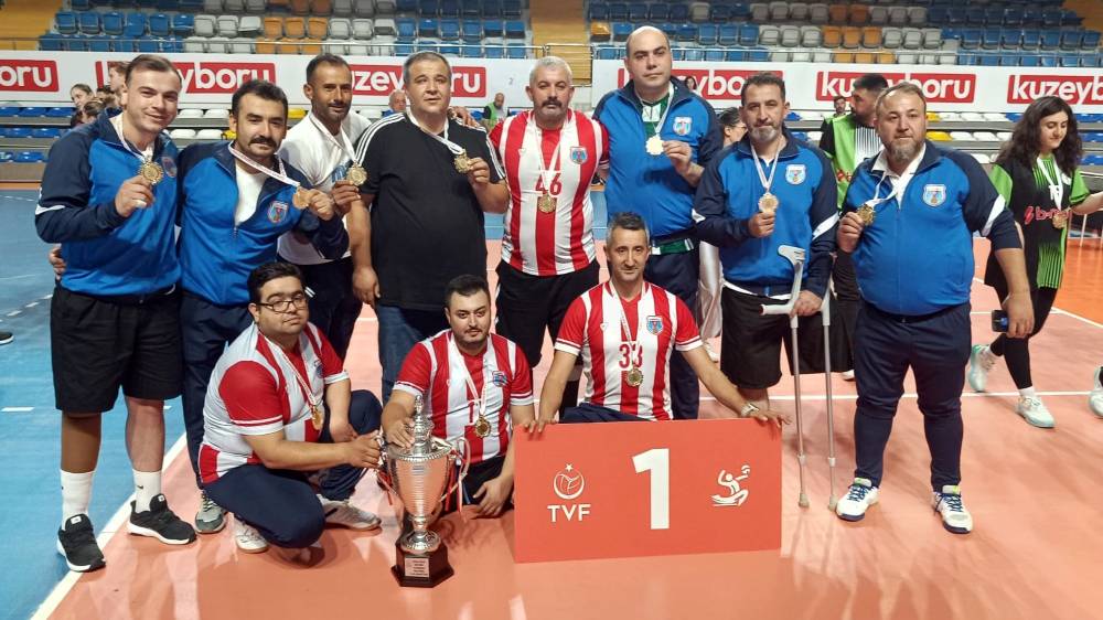 Kahramanmaraş Büyükşehir Belediyespor, Türkiye Voleybol Federasyonu tarafından Aksaray’da düzenlenen Erkekler