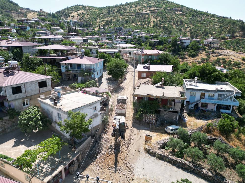 Kahramanmaraş’ın hızla gelişen bölgelerinden biri olan Önsen Mahallesi, Onikişubat Belediyesi’nin
kararlı