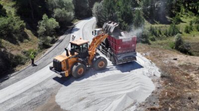 Büyükşehir Belediyesi, Göksun’un kırsal mahallelerinden 
Payamburnu’nun yolunu 22
Milyonluk yatırımla baştan