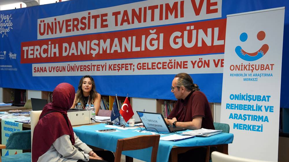 Kahramanmaraş Büyükşehir Belediyesi, üniversite adaylarına yönelik ücretsiz tercih danışmanlığı hizmeti