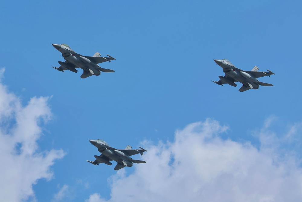 30 Ağustos Zafer Bayramı’nda Kahramanmaraş semaları, 
F-16’ların selamlama uçuşu ve