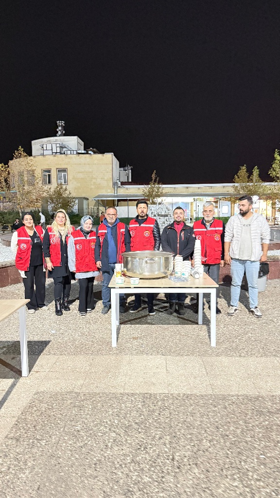 Vize haftasında öğrencilerin yanında olan Beklenen Cemre Anadolu Derneği, KSÜ