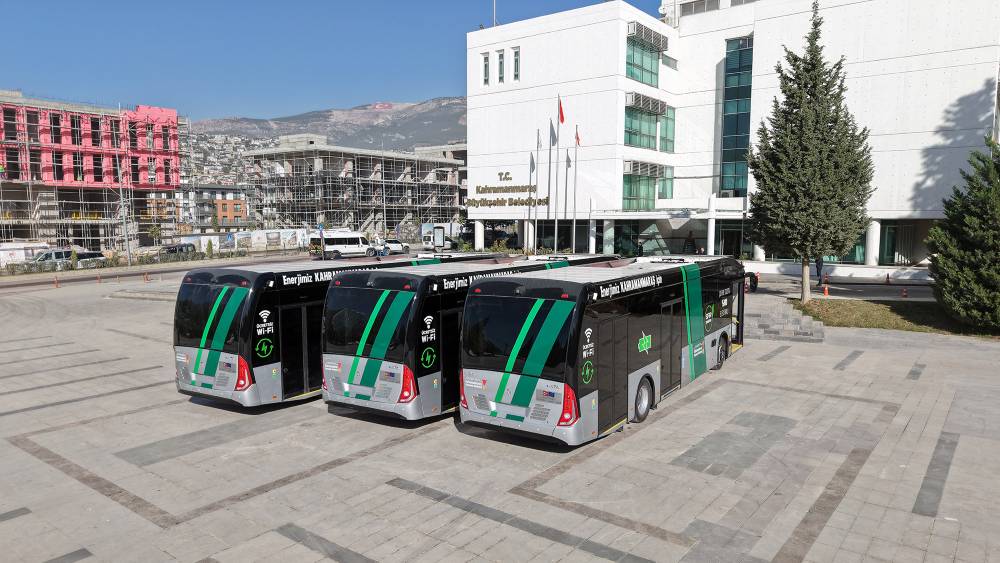 Kahramanmaraş’ın ilk elektrikli otobüslerinin sevkiyatı başladı. Büyükşehir Belediye
Başkanı Fırat Görgel,